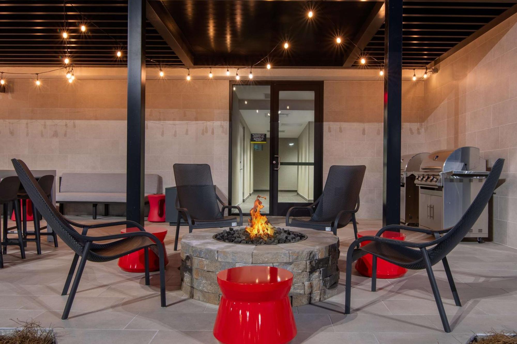 Home2 Suites By Hilton Jacksonville Downtown エクステリア 写真